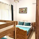 Family House & Free Parking Golem, Durres * Golem (Tirana)