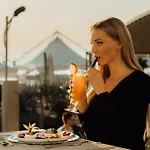 Lejlighed Family House & Free Parking Golem, Durres *