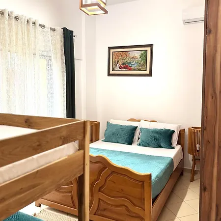 Family 2 Min To Free Parking * Golem (Tirana)