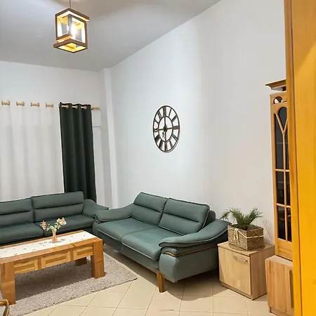 Family House & Free Parking Golem, Durres Golem (Tirana)