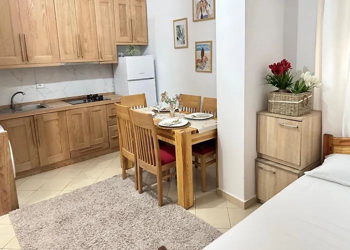 Apartment Family House & Free Parking Golem, Durres Golem (Tirana)