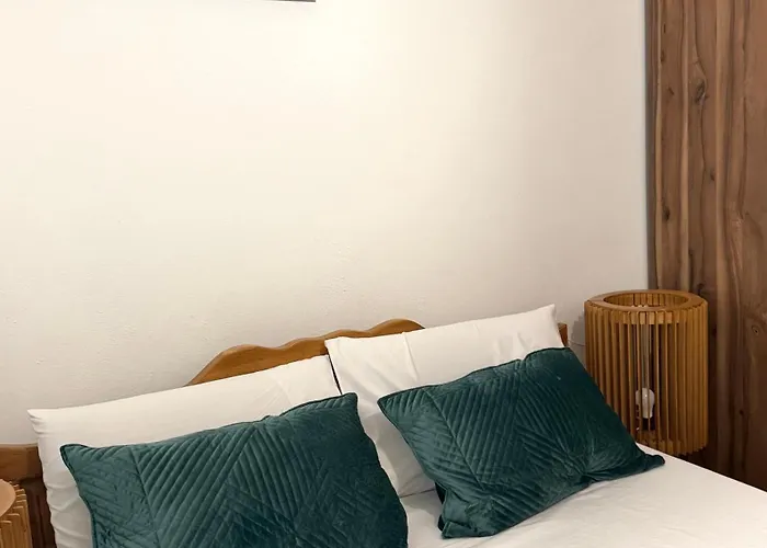 Apartment Family House & Free Parking Golem, Durres