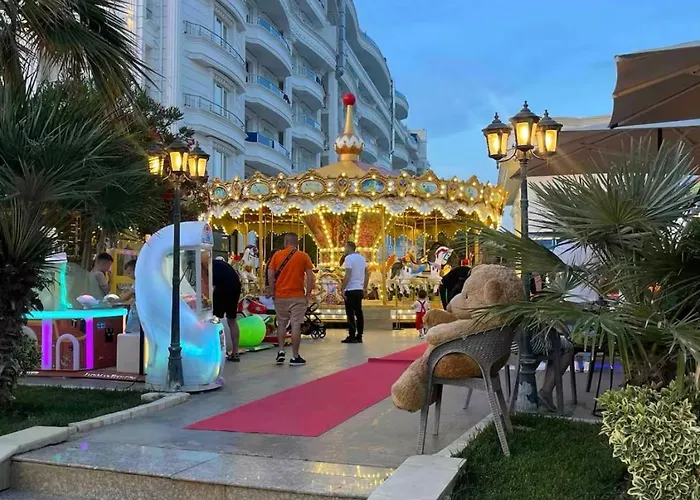 Family House & Free Parking Golem, Durres