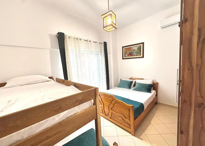 Apartment Family House & Free Parking Golem, Durres *